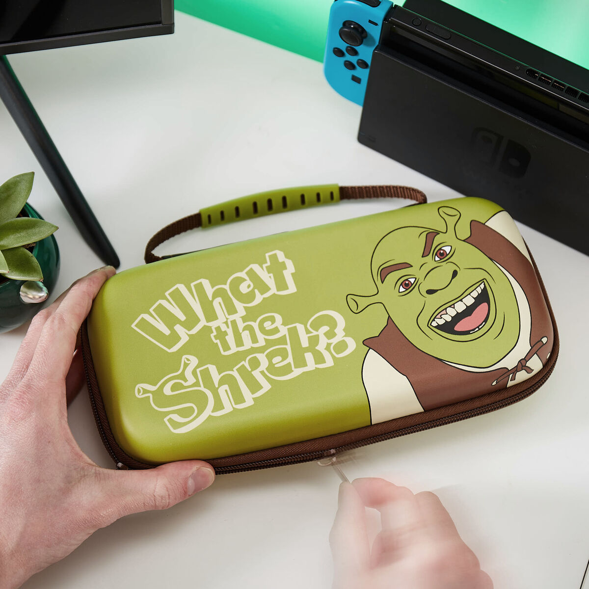 Estojo para Nintendo Switch Numskull Dreamworks - Shrek